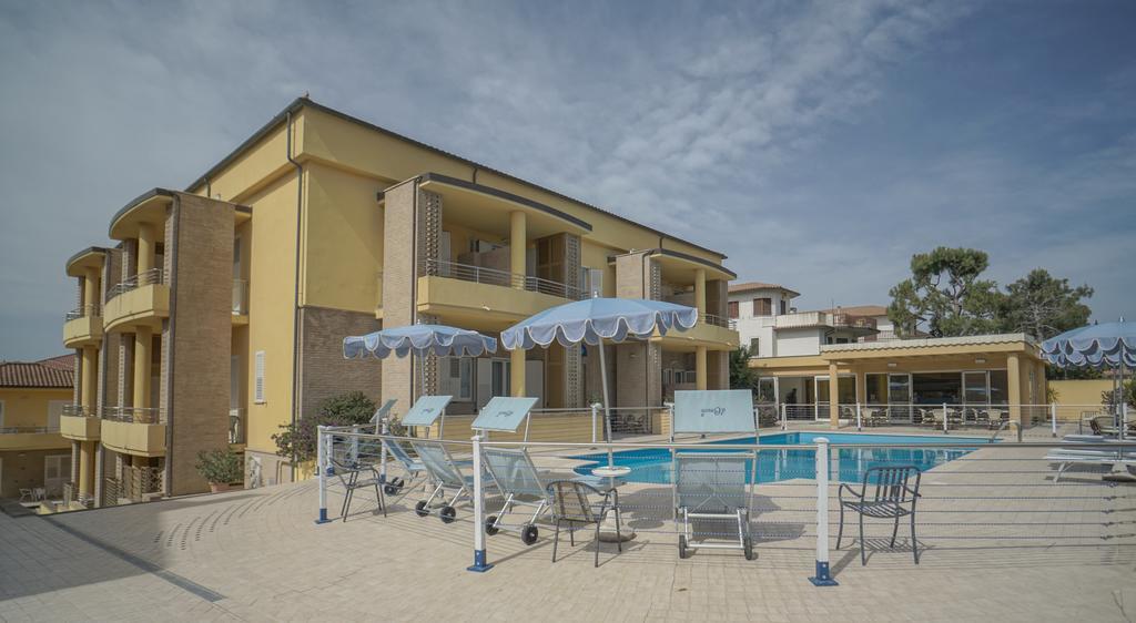 Hotel Residence Il Conero 2 Numana Exterior foto